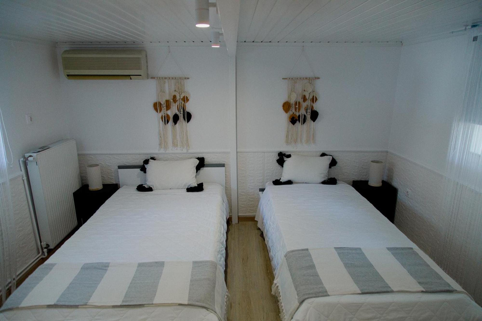 Aparthotel Iris Garden Retreat Corinth Zewnętrze zdjęcie