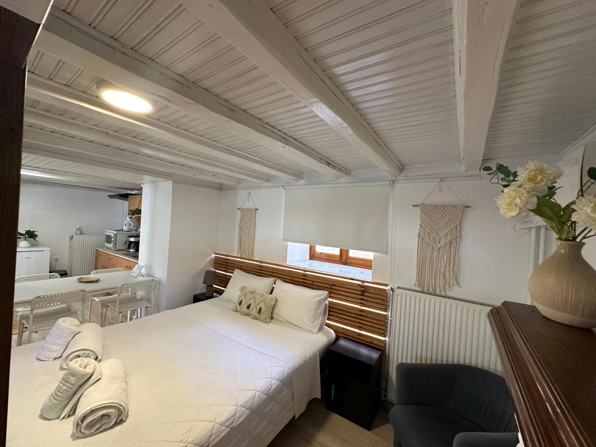 Aparthotel Iris Garden Retreat Corinth Zewnętrze zdjęcie