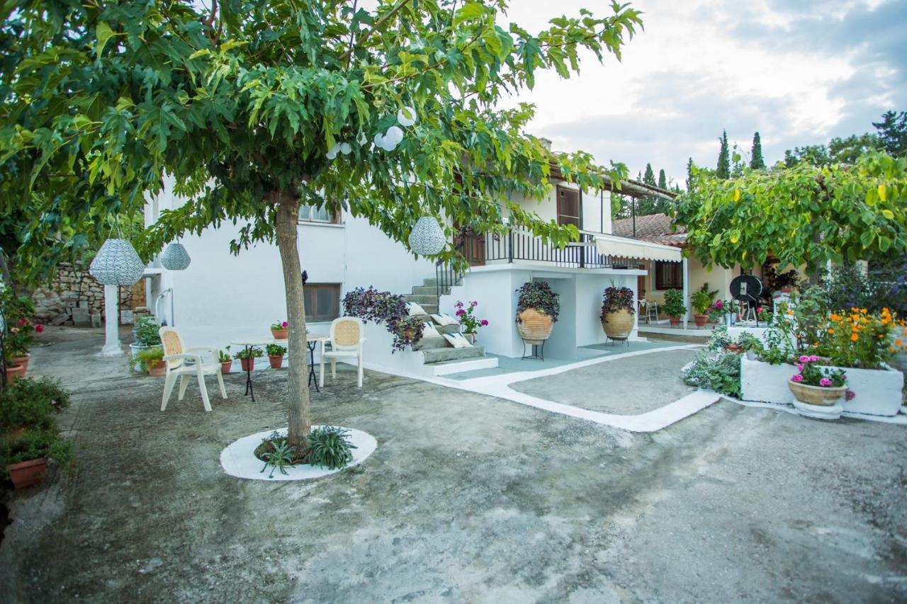 Aparthotel Iris Garden Retreat Corinth Zewnętrze zdjęcie