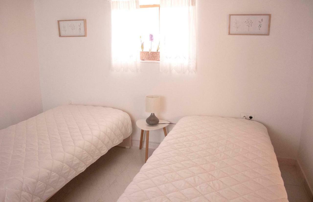 Aparthotel Iris Garden Retreat Corinth Zewnętrze zdjęcie